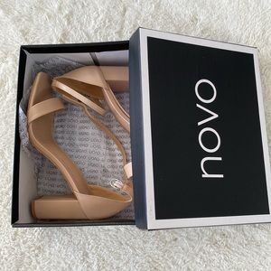 ❤️ Novo Lyza Nude Heel Sandals Size 8